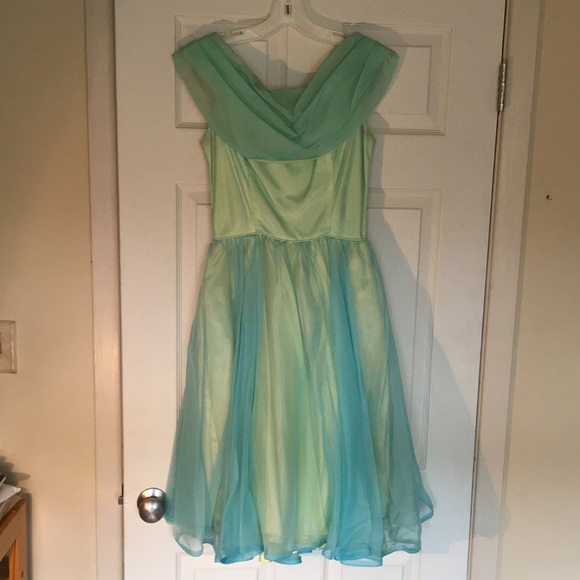 Dresses & Skirts - Vintage 1960’s Party Dress